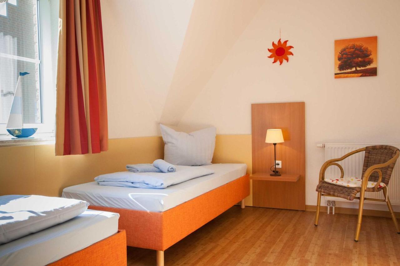 Seepark Burhave_ Hotel Butjadingen Esterno foto